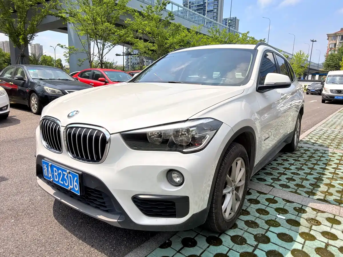 BMW X1 2016 sDrive18Li Fashion Model