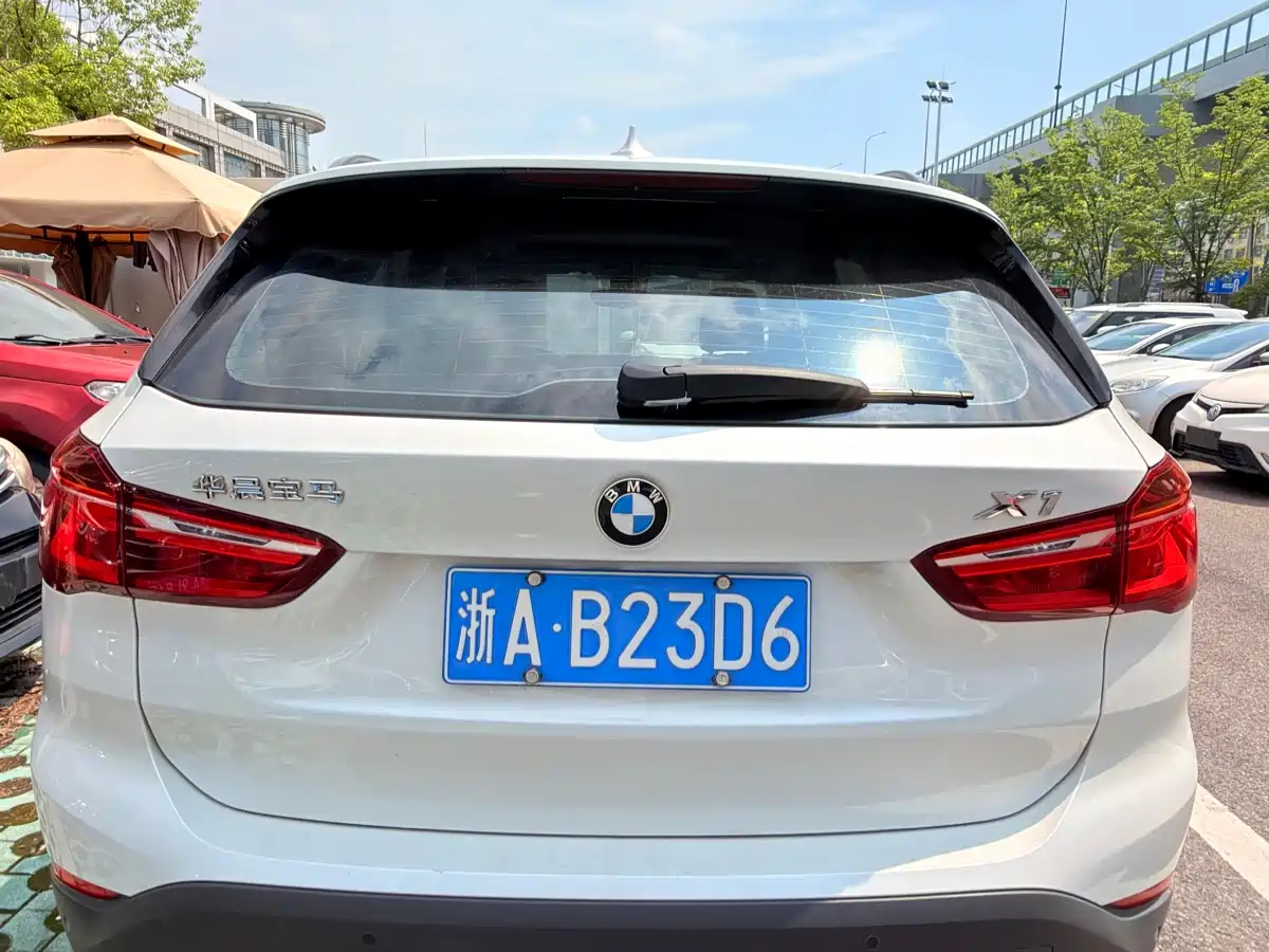 BMW X1 2016 sDrive18Li Fashion Model фото 3