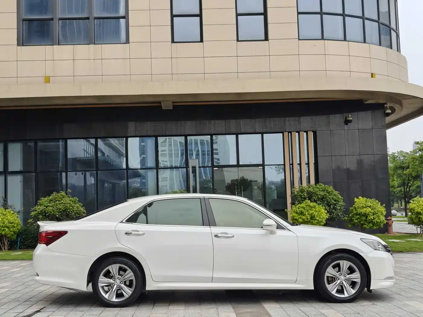 Toyota Crown 2015 2.0T Fashion фото 7