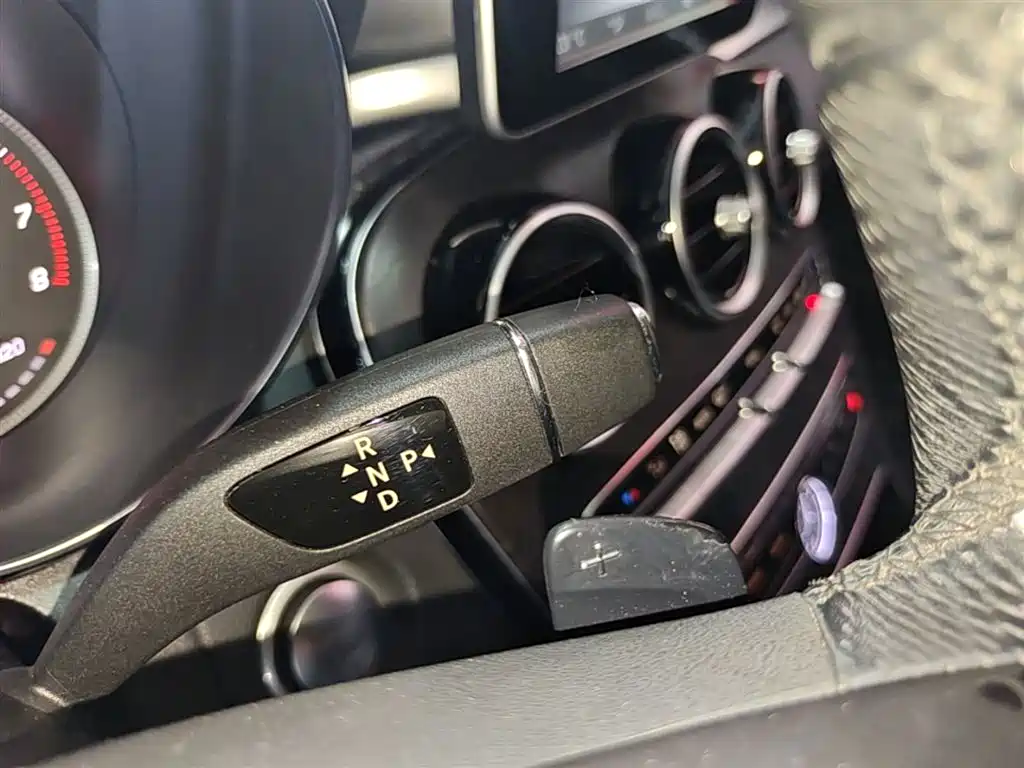 Mercedes-Benz C-Class 2015 C 200 L Sport фото 14
