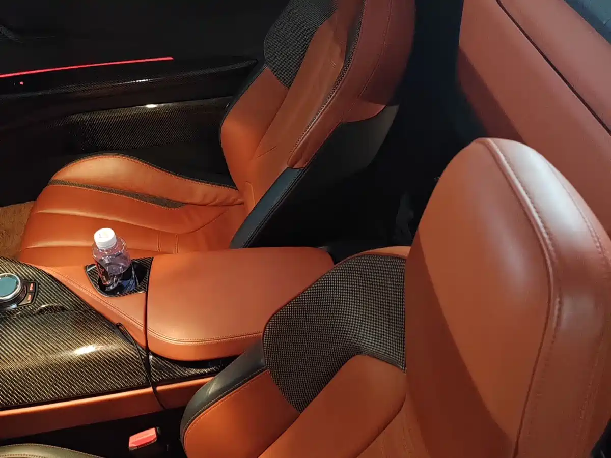 BMW i8 2019 Convertible Sports Car фото 7