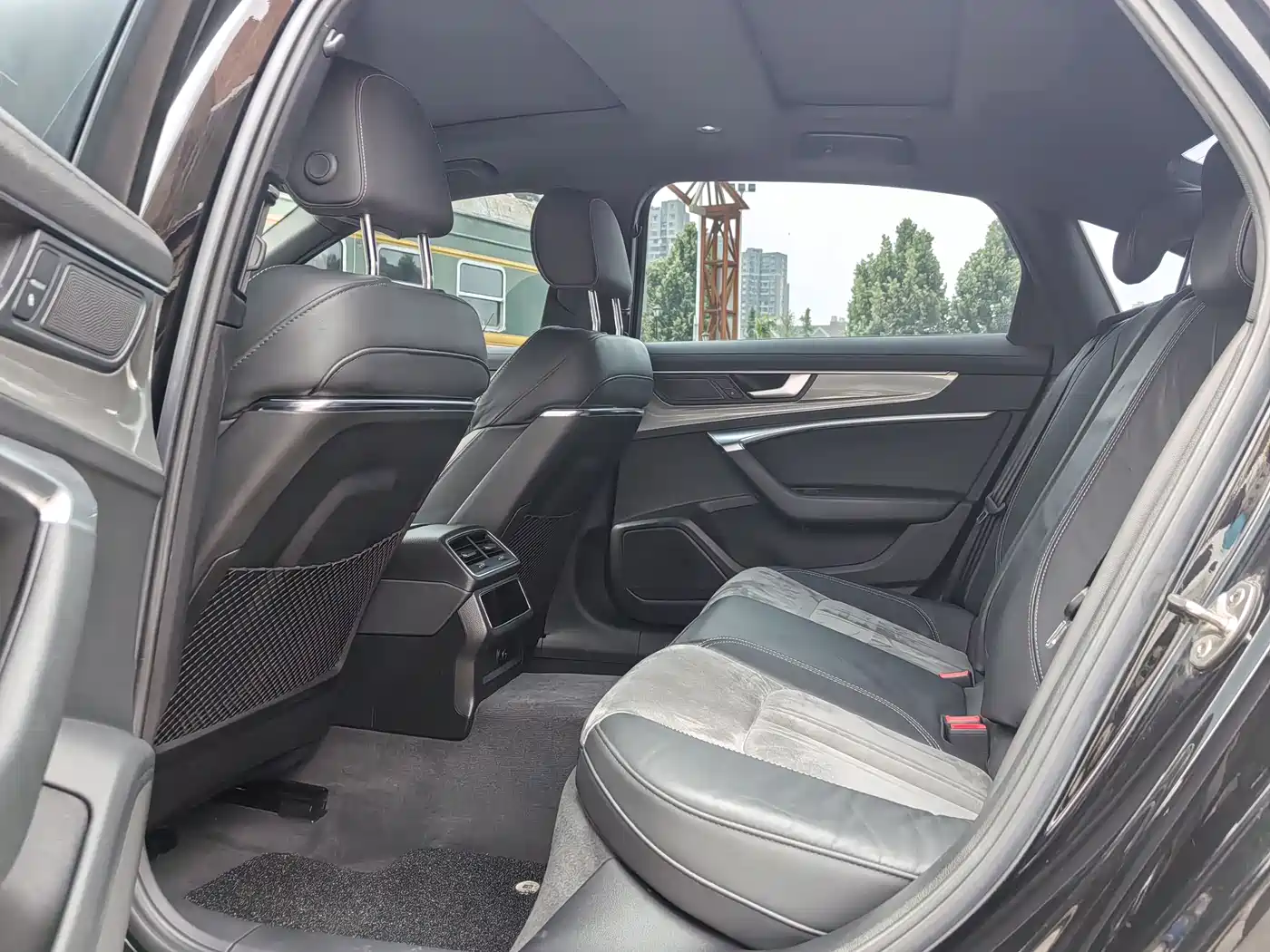 Audi A6L 2021 45 TFSI Exclusive Sport фото 15