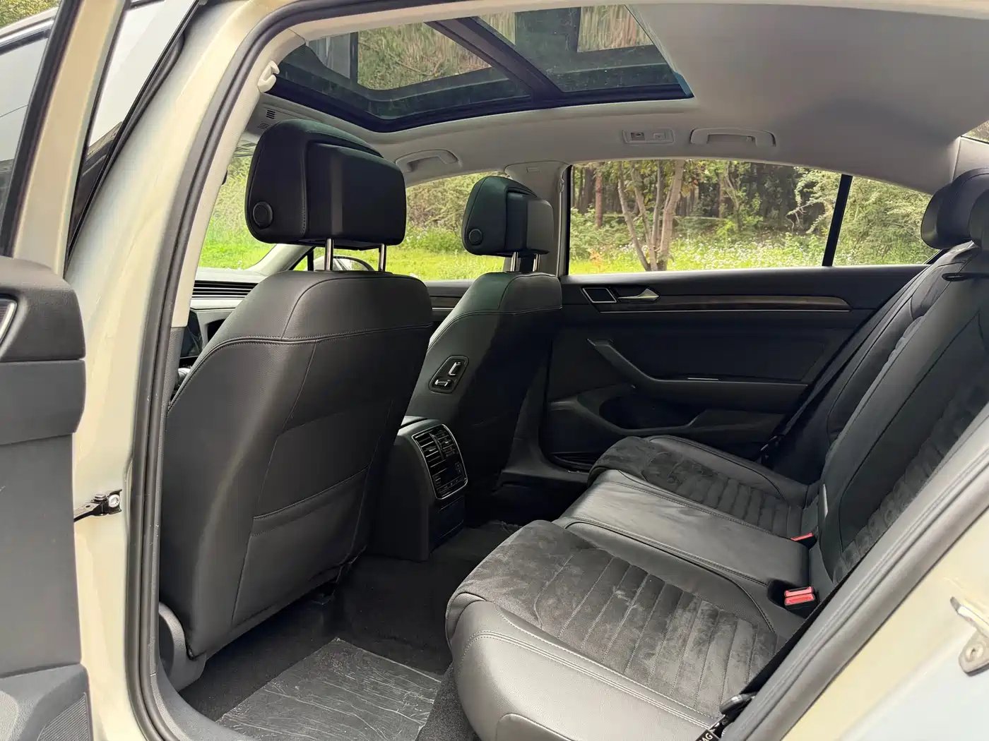 Volkswagen Magotan 2017 330TSI DSG Luxury фото 8