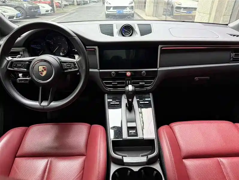 Porsche Macan 2023 Macan 2.0T фото 6