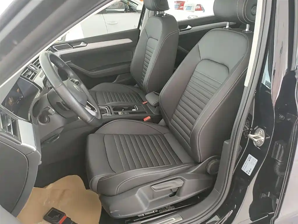 Volkswagen Magotan 2023 2 Million Units Commemorative Edition 280TSI DSG Comfort фото 15