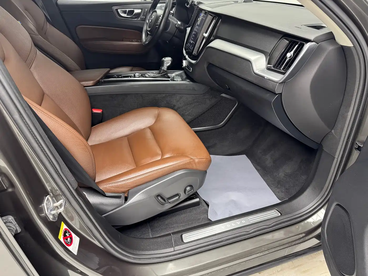 Фото 12 - Volvo XC60