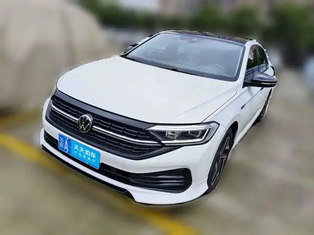 Volkswagen Sagitar 2023 Model Year 280TSI DSG Surpass Edition — фото 1
