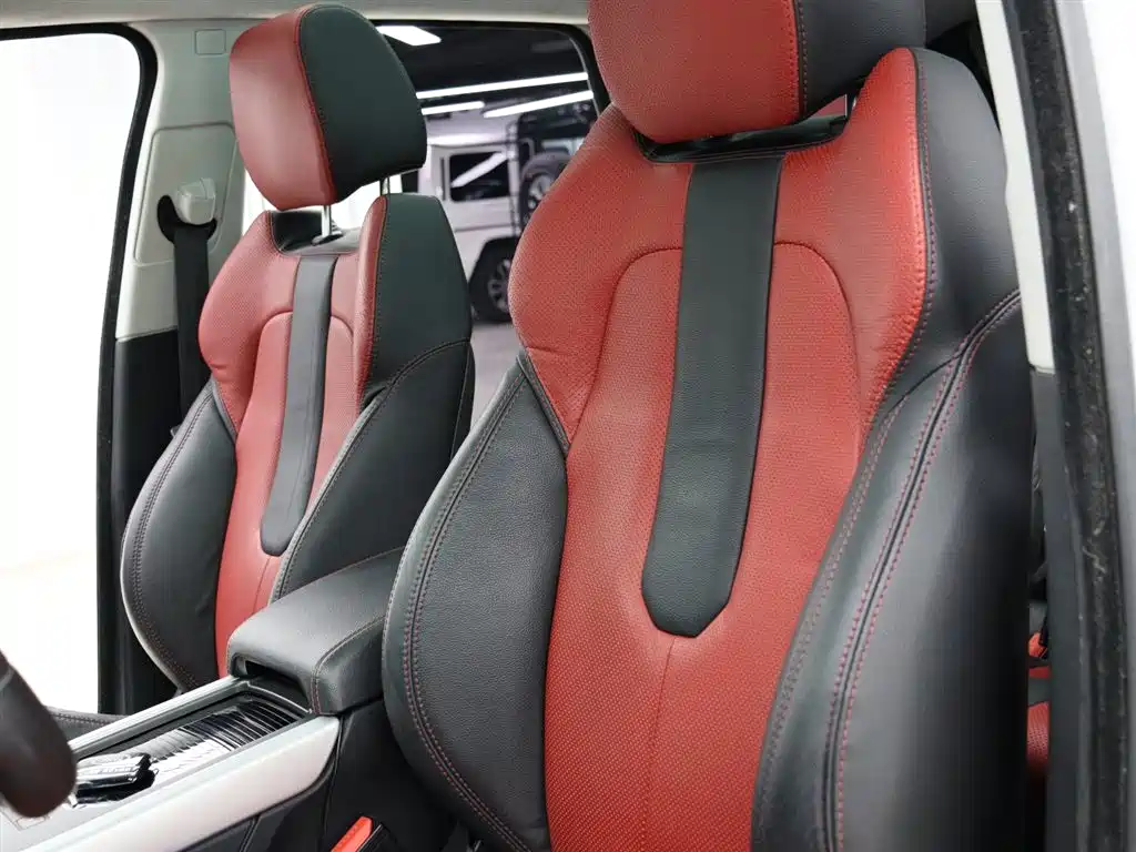 Land Rover Range Rover Evoque (Import) 2013 2.0T 5-door Dynamic Edition фото 3