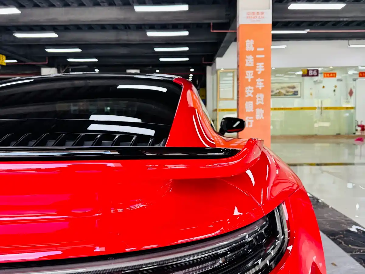 Porsche 911 2023 Turbo S 3.7T фото 21
