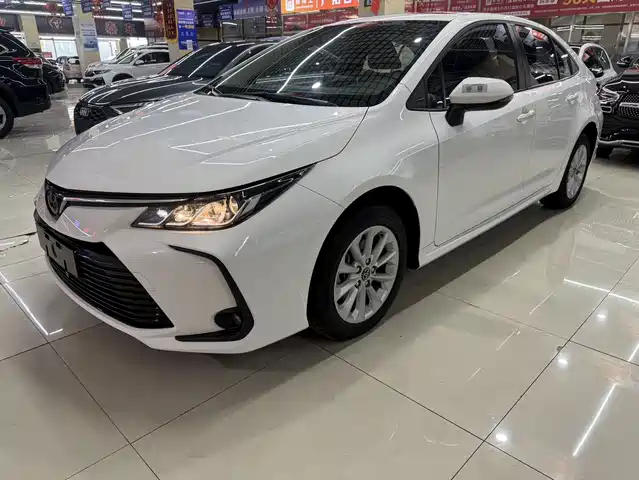 Toyota Corolla 1.2T S-CVT, Люкс