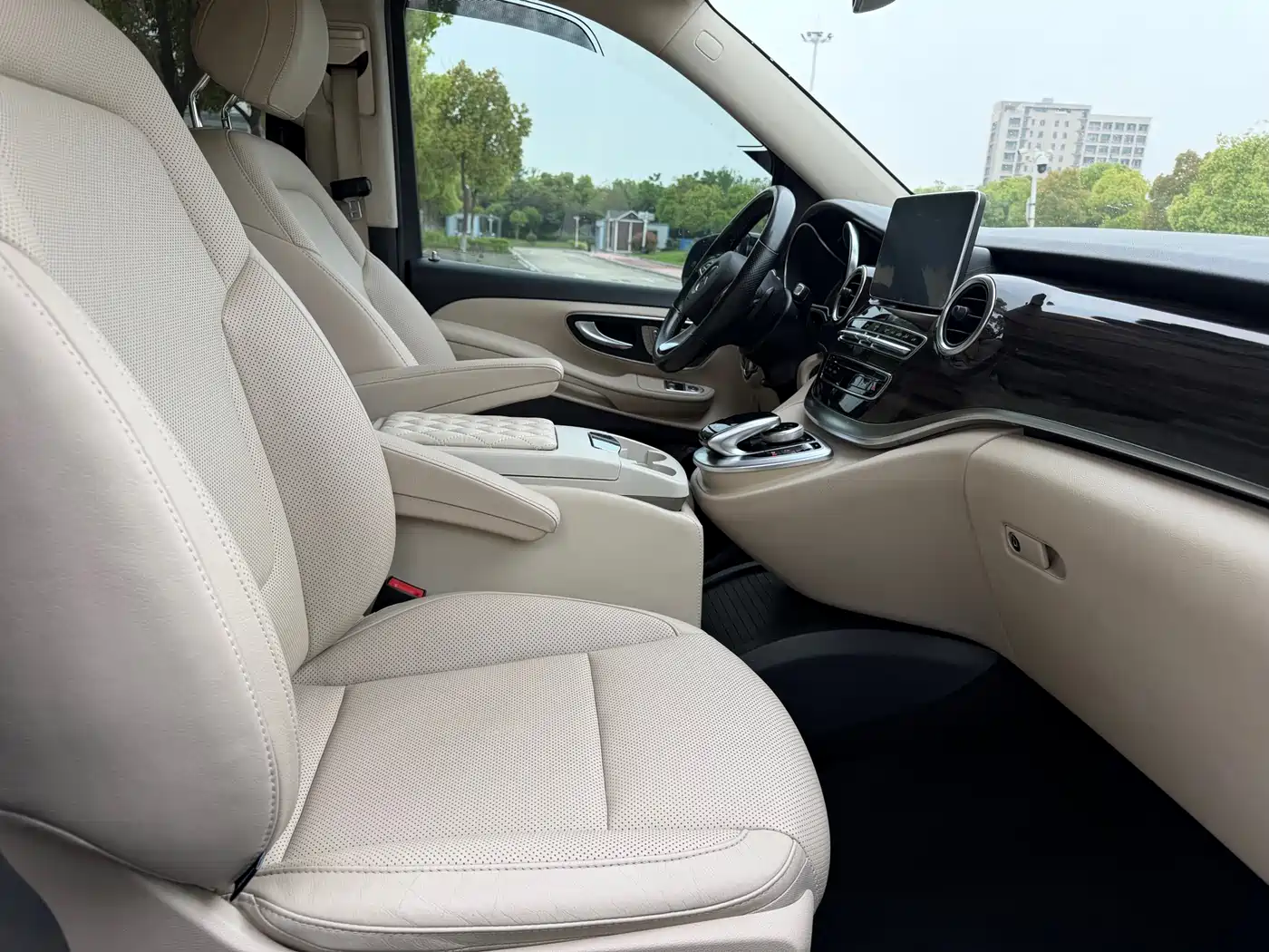 Mercedes-Benz V-Class 2018 V 260 Navigator Edition China VI фото 13