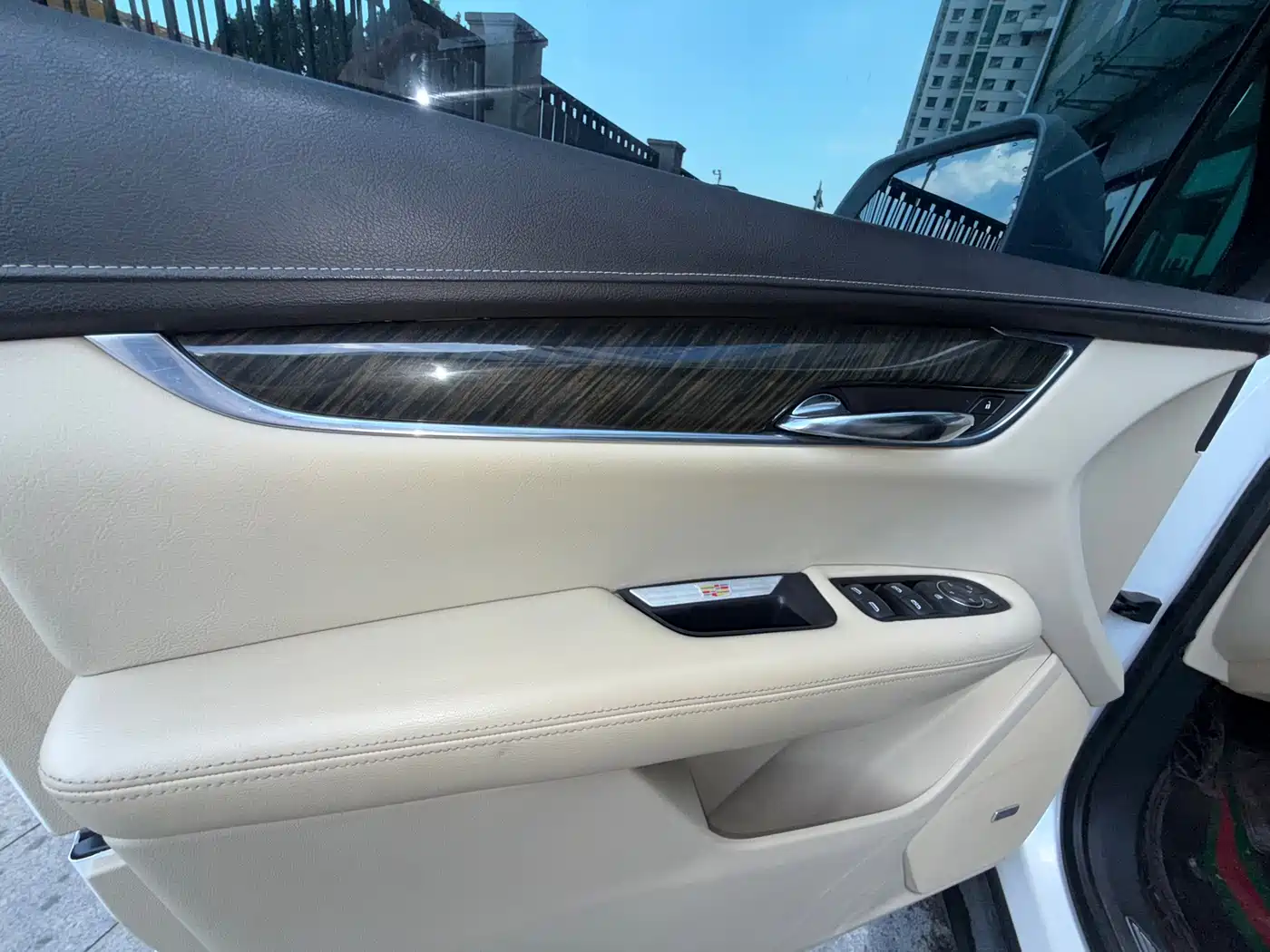 Cadillac XT5 2017 2016 25T Technology Model