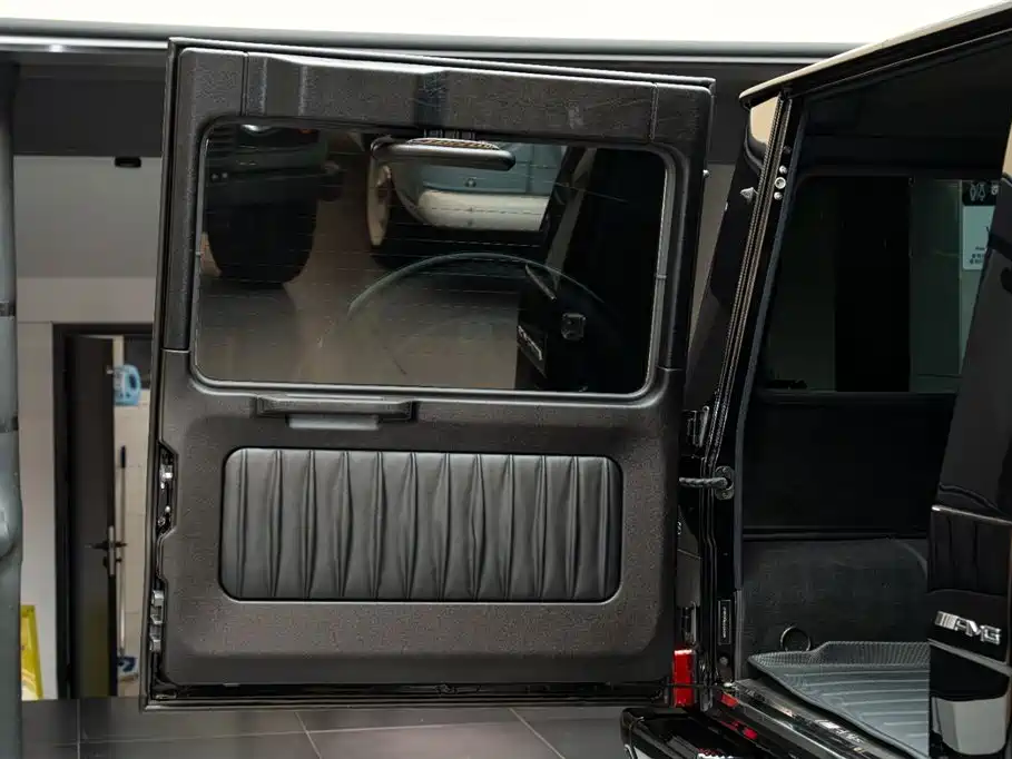 Mercedes-Benz G-Class AMG 2013 AMG G 63 фото 20