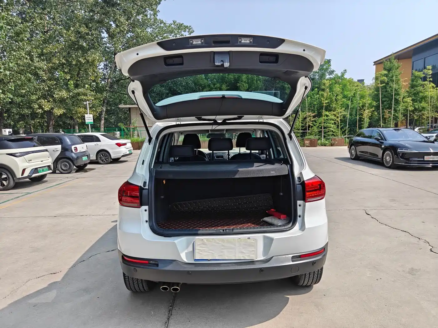 Фото 14 - Volkswagen Tiguan