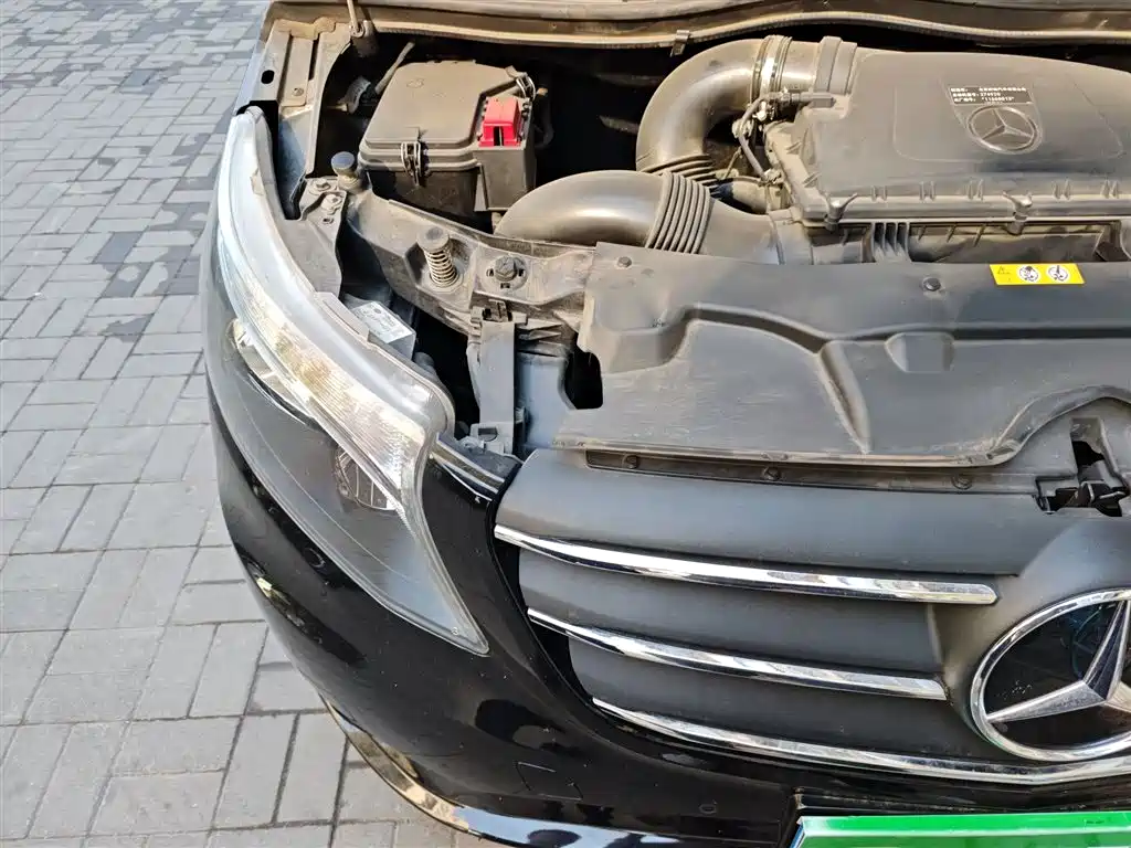 Mercedes-Benz Vito 2023 2.0T Business 7-Seater фото 23