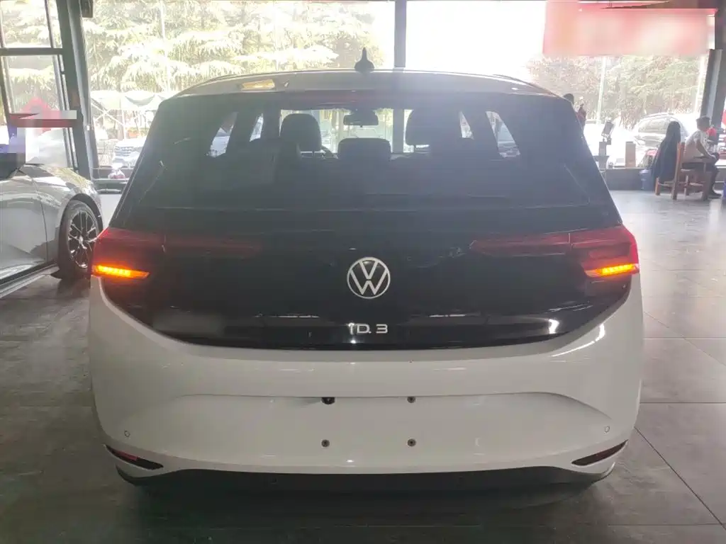 Volkswagen ID.3 2023 Upgraded Pure Intelligence Edition фото 6