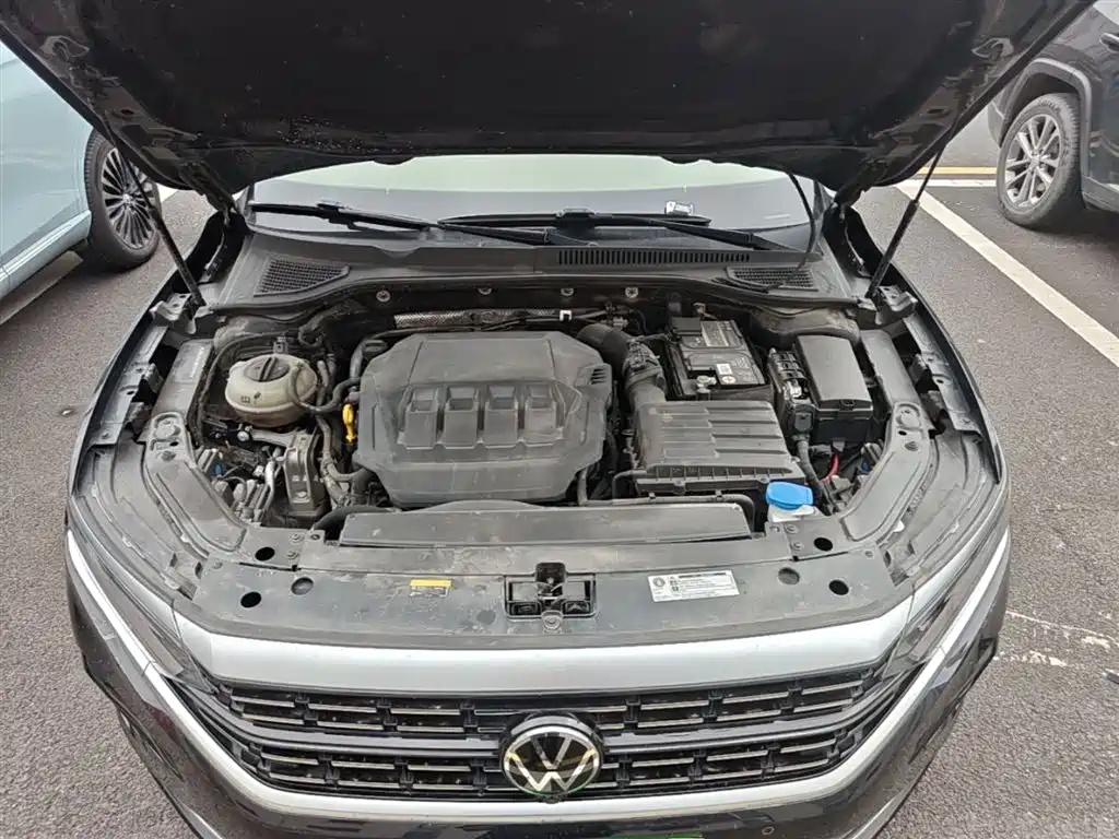 Volkswagen Passat 2023 330TSI Luxury Edition фото 20