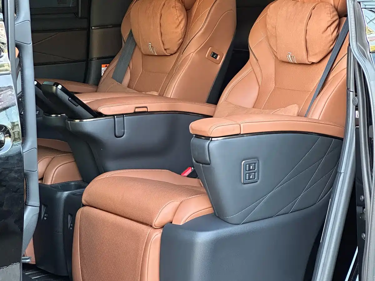 Toyota Vellfire, миниатюра 16