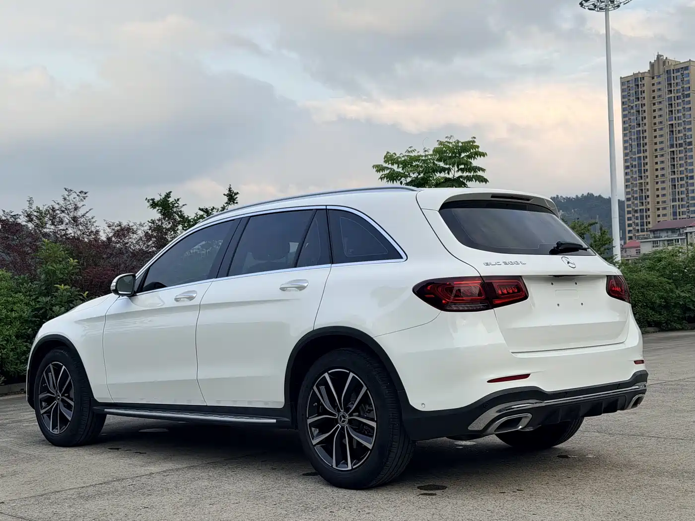 Mercedes-Benz GLC 2020 GLC 300 L 4MATIC Dynamic фото 2