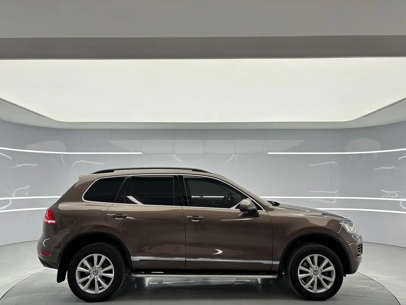 Volkswagen Touareg 2012 R-Line High Spec фото 8