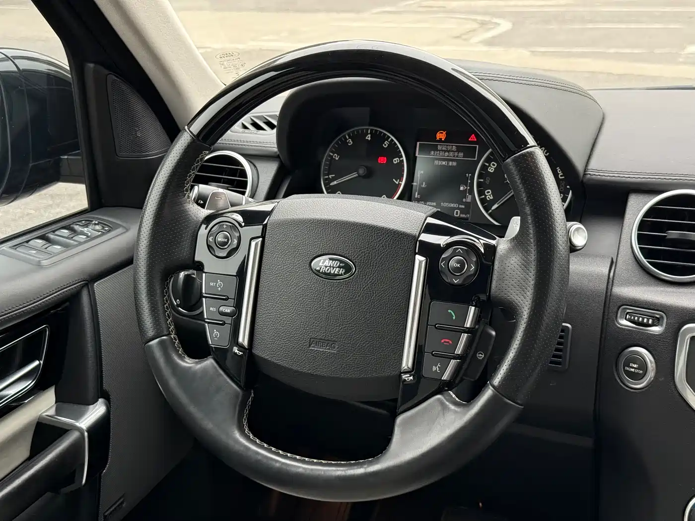 Land Rover Discovery 2014 3.0 SC V6 XXV Edition фото 12