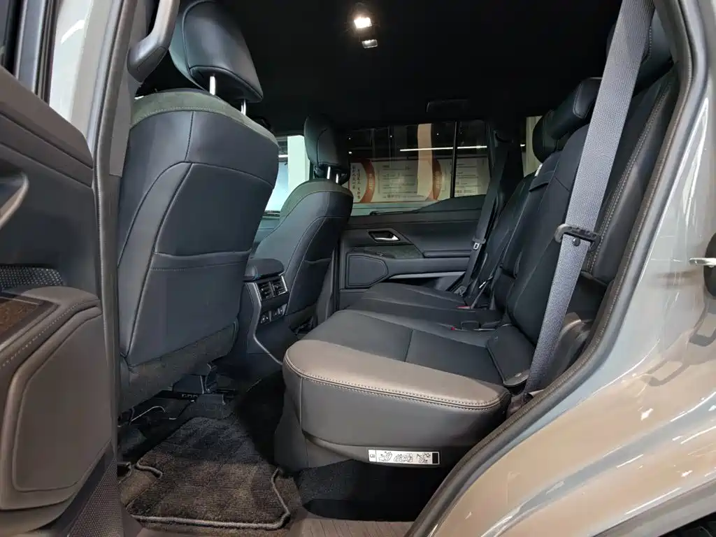 Lexus GX 2025 2024 OVERTRAIL Summit Edition