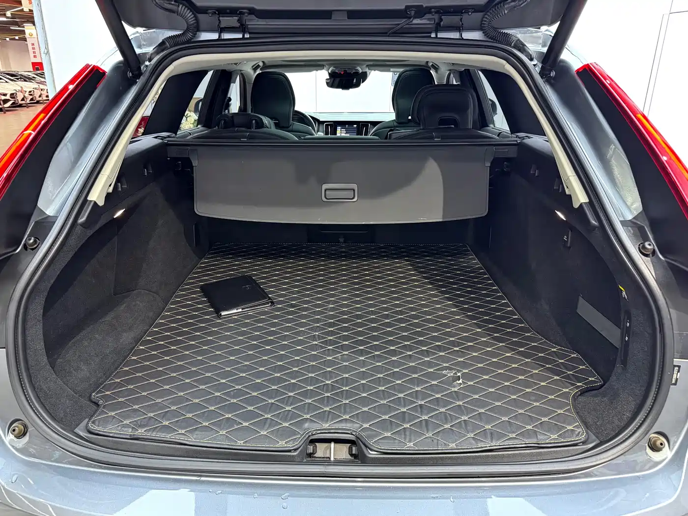 Фото 22 - Volvo V90