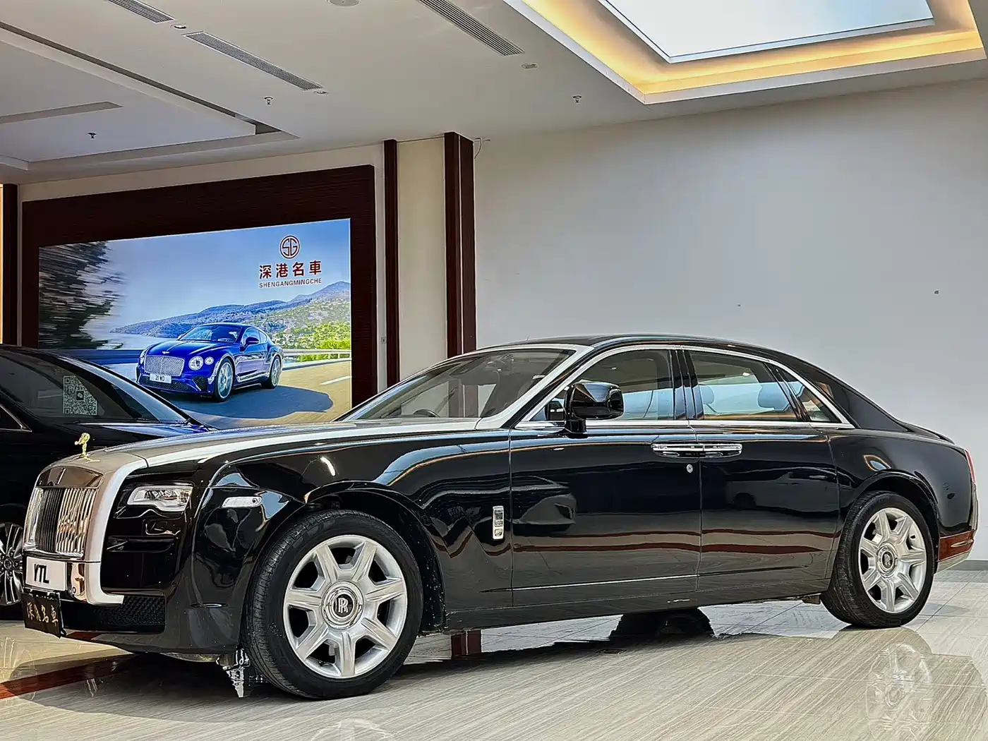 Rolls-Royce Ghost 2010 Model 6.6T Standard