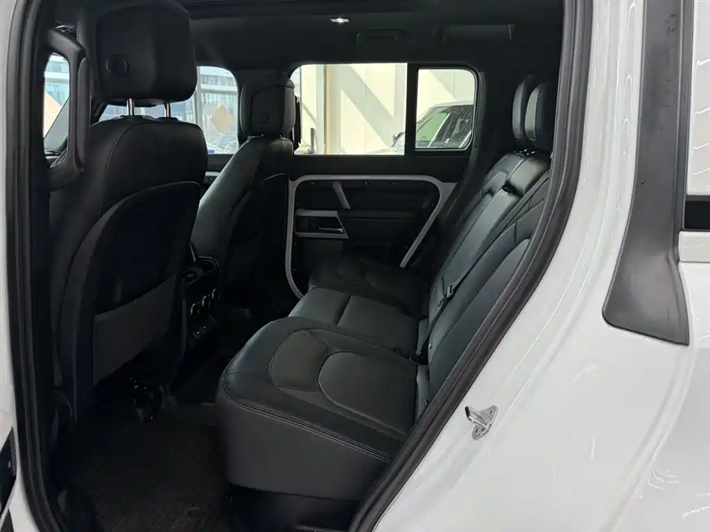 LAND ROVER GUARD