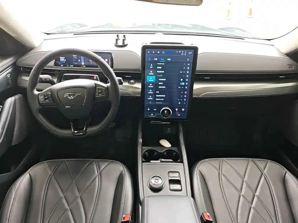 Ford Mustang Mach-E 2022 2021 Boundless RWD Edition (Long Range)