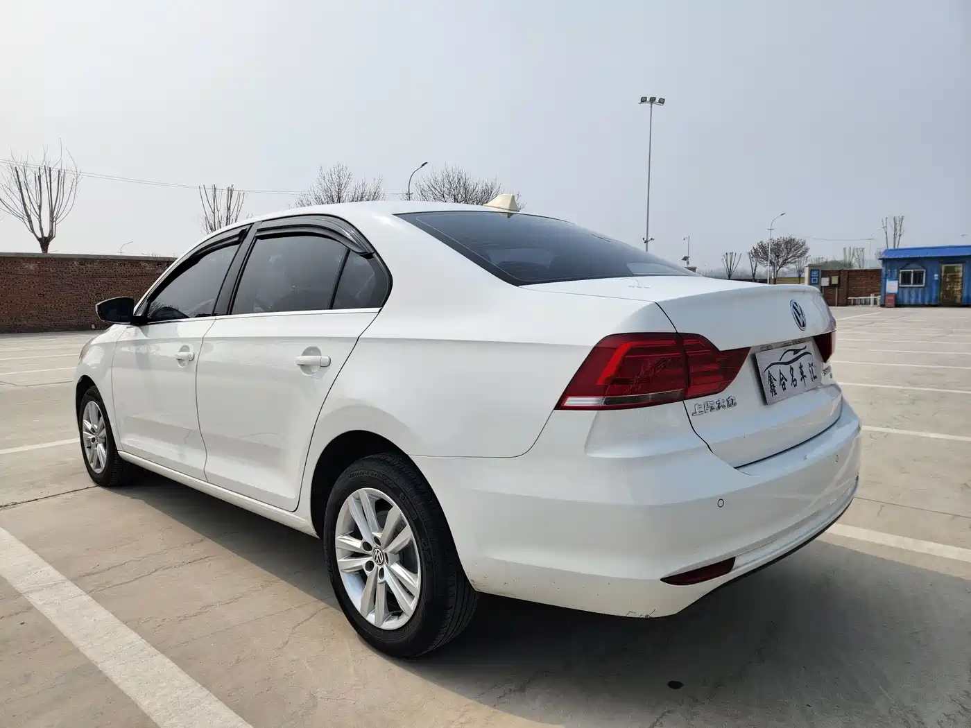 Volkswagen Santana 2016 1.6L Automatic Comfort Edition фото 6
