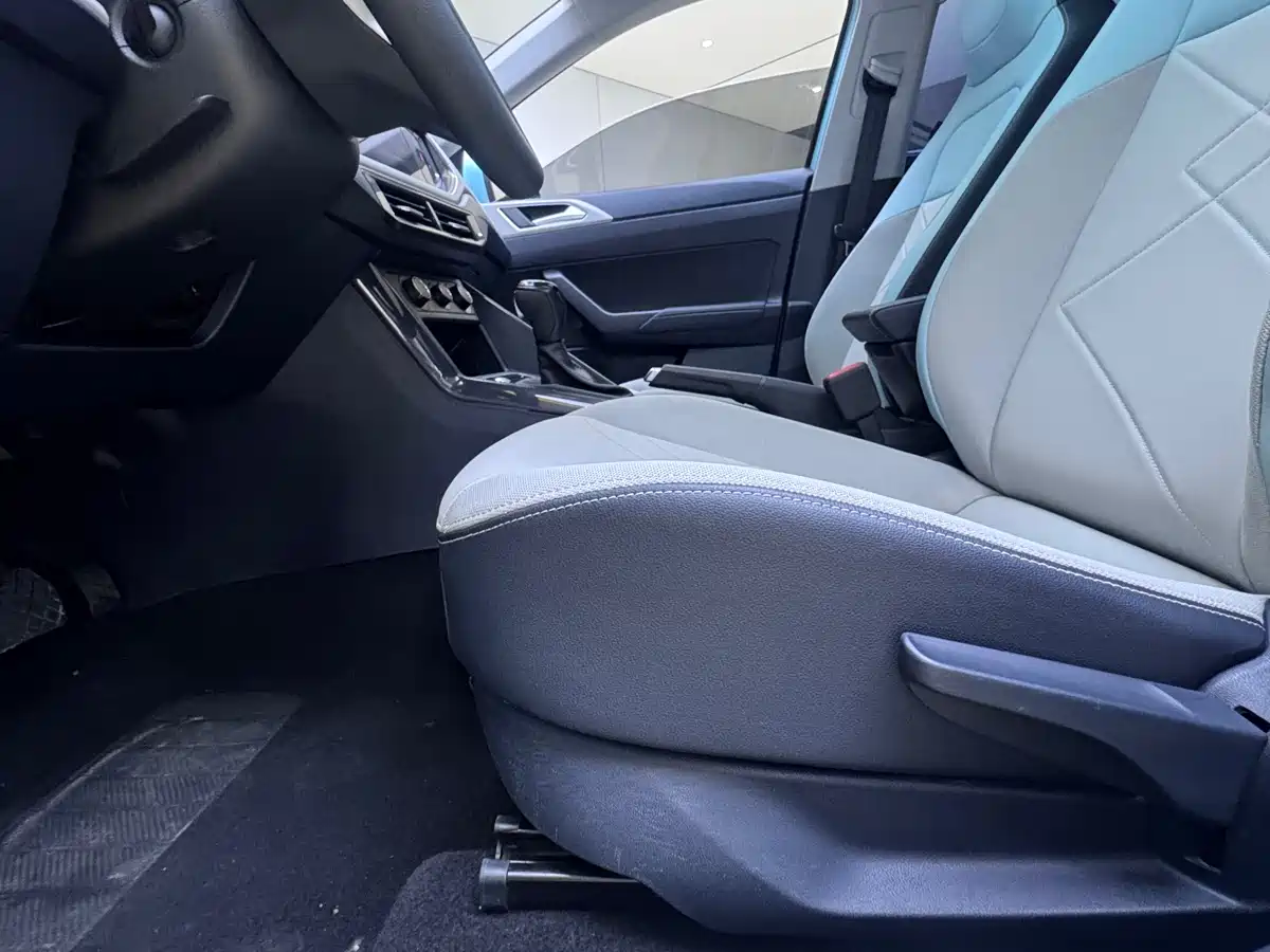 Volkswagen Lavida 2023 New Trend 1.5L Auto Aspiration Edition фото 15