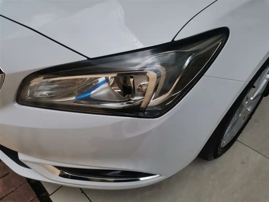 Buick Verano 2015 Sedan 20T Dual-clutch Leading фото 24