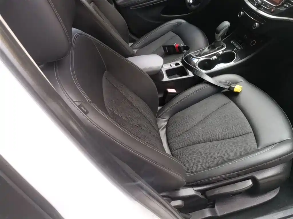 Buick Verano 2015 Sedan 20T Dual-clutch Leading фото 25