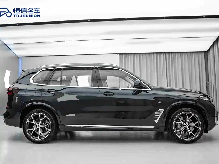 BMW X5 2023 xDrive 30Li Premium M Sport Package фото 4