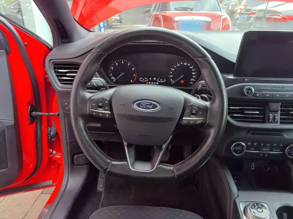 Photo 11 - Ford Focus