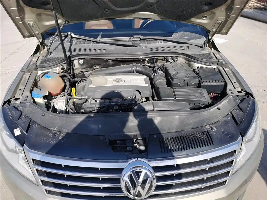 Volkswagen FAW-Volkswagen CC 2016 Model 2.0TSI Luxury фото 11