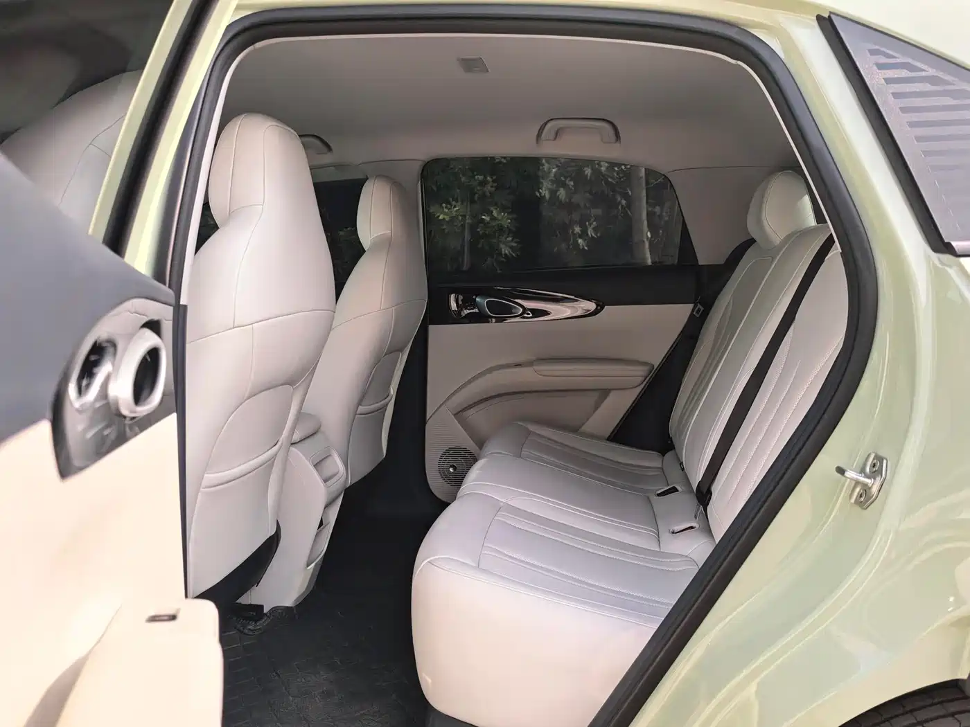 Geely Galaxy Starry Wish 2025 UP 410km Explorer Edition фото 9