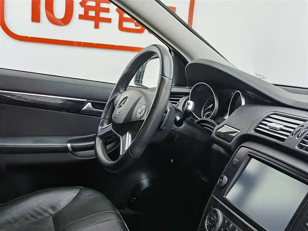 Mercedes-Benz R-Class 2017 R 400 4MATIC Collector's Edition фото 22
