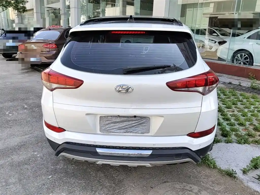 Hyundai Tucson 2015 1.6T Dual Clutch 2WD Smart фото 6