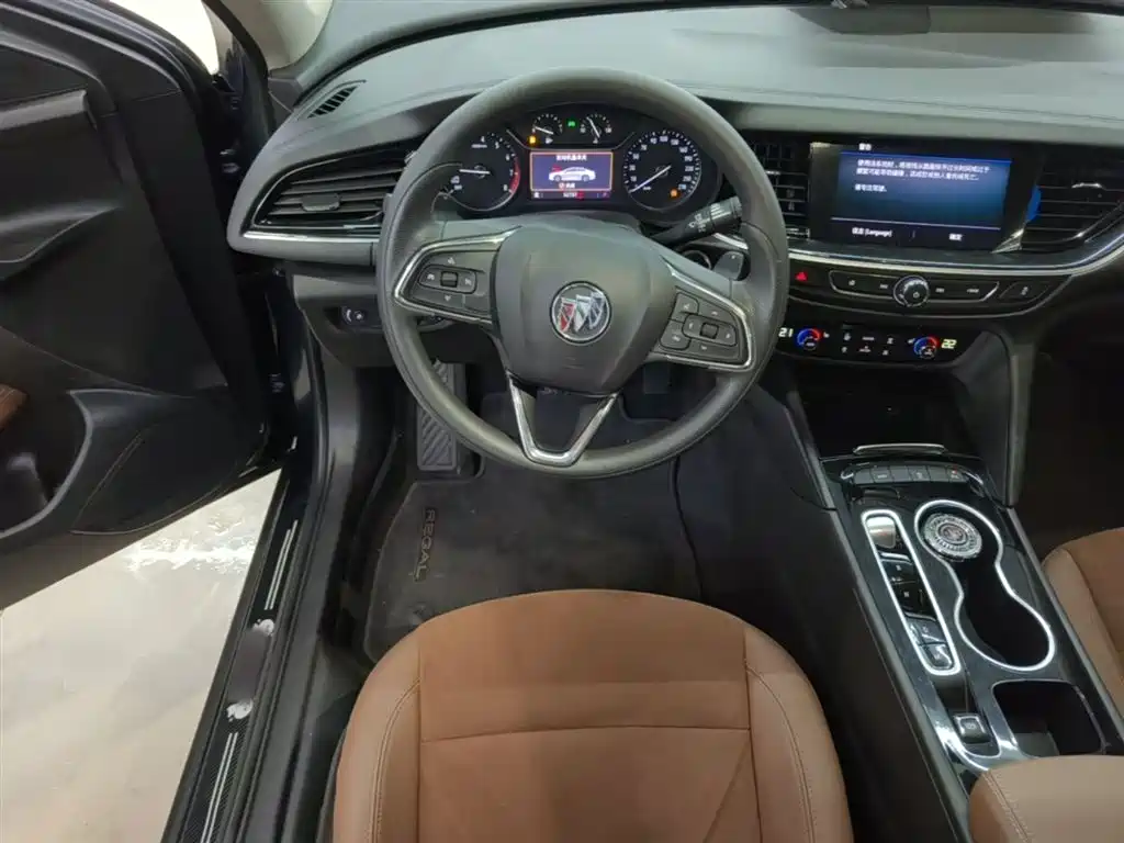 BUICK REGAL