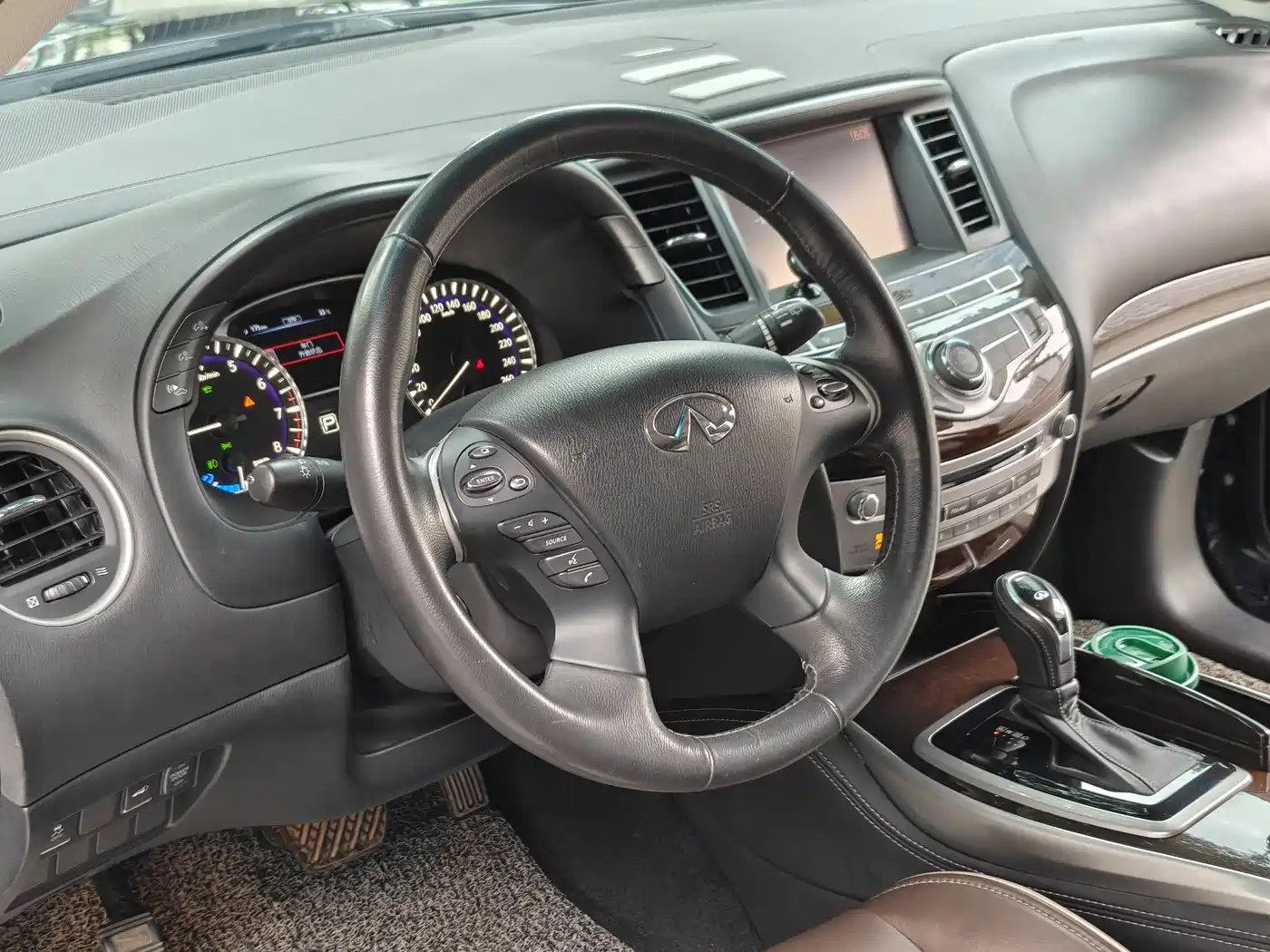 Infiniti QX60 (Import) 2018 2.5 S/C Hybrid FWD Champion Family Edition фото 8