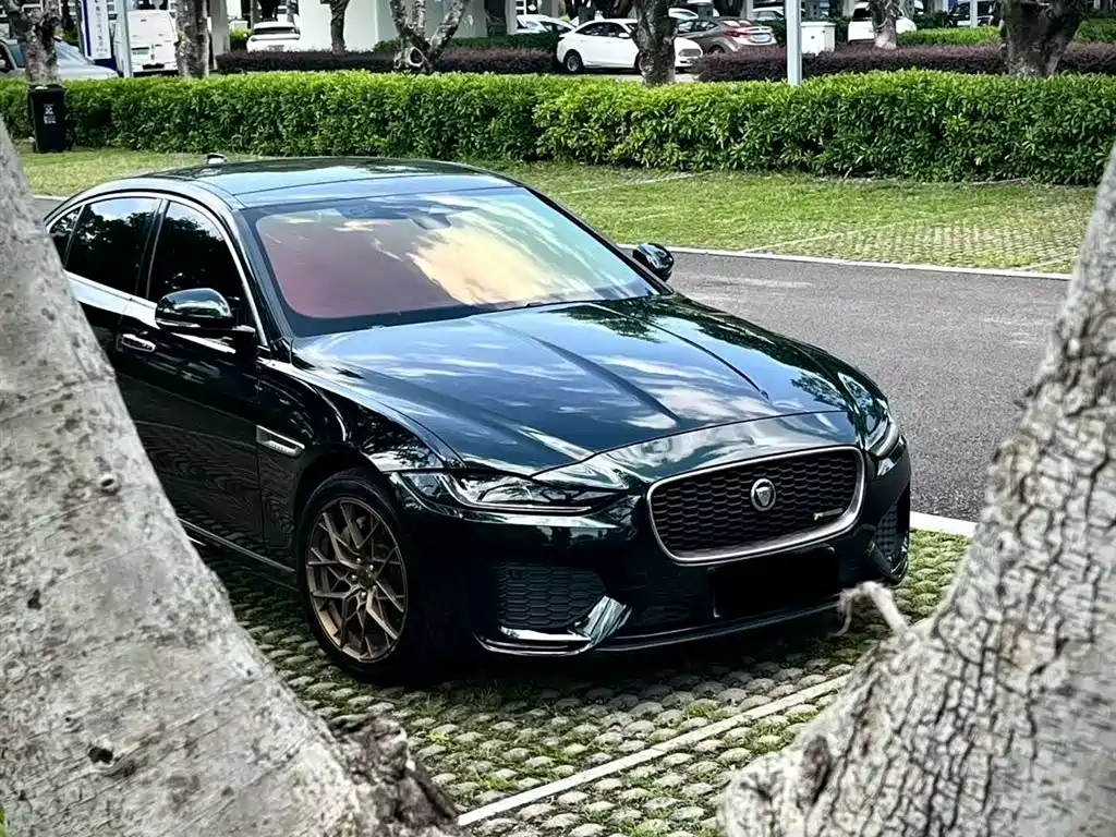 Jaguar XEL 2021 2.0T 250PS R-DYNAMIC S Progressive Sport Edition фото 3