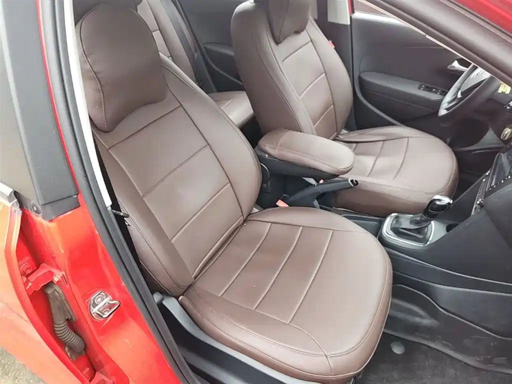 Volkswagen Polo 2014 1.4L Automatic Comfort Edition фото 25