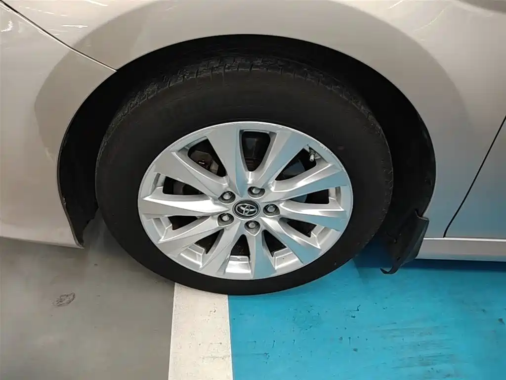 Toyota Camry 2018 2.0G Luxury Edition фото 23