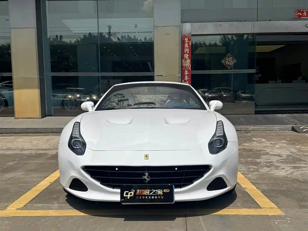 Ferrari California T 2015 3.9T Standard фото 2
