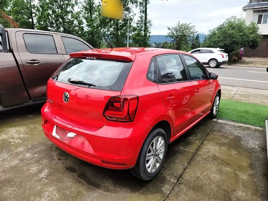 Volkswagen Polo 2014 1.4L Automatic Comfort Edition фото 7