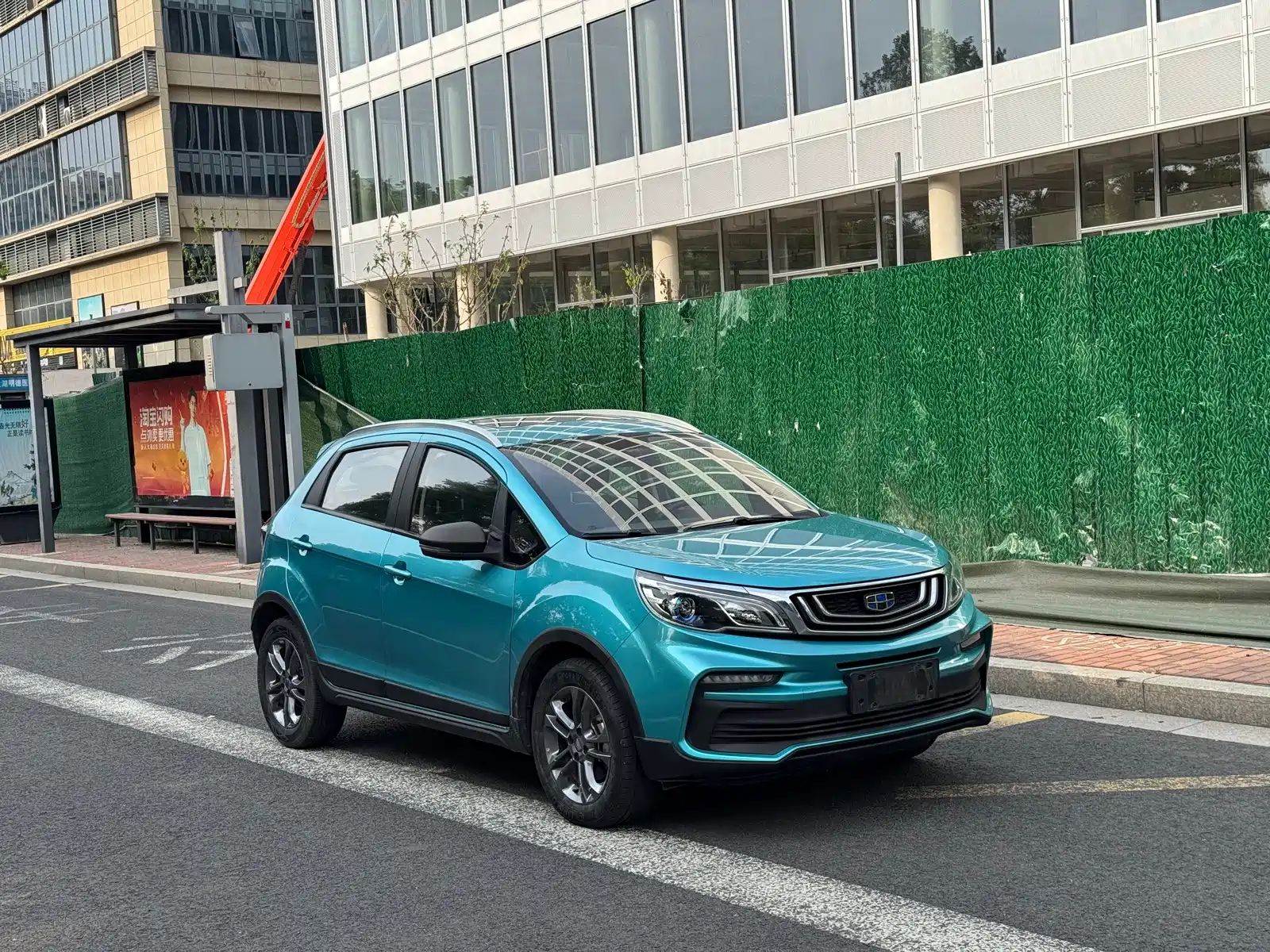 Фото 3 - Geely Vision X3