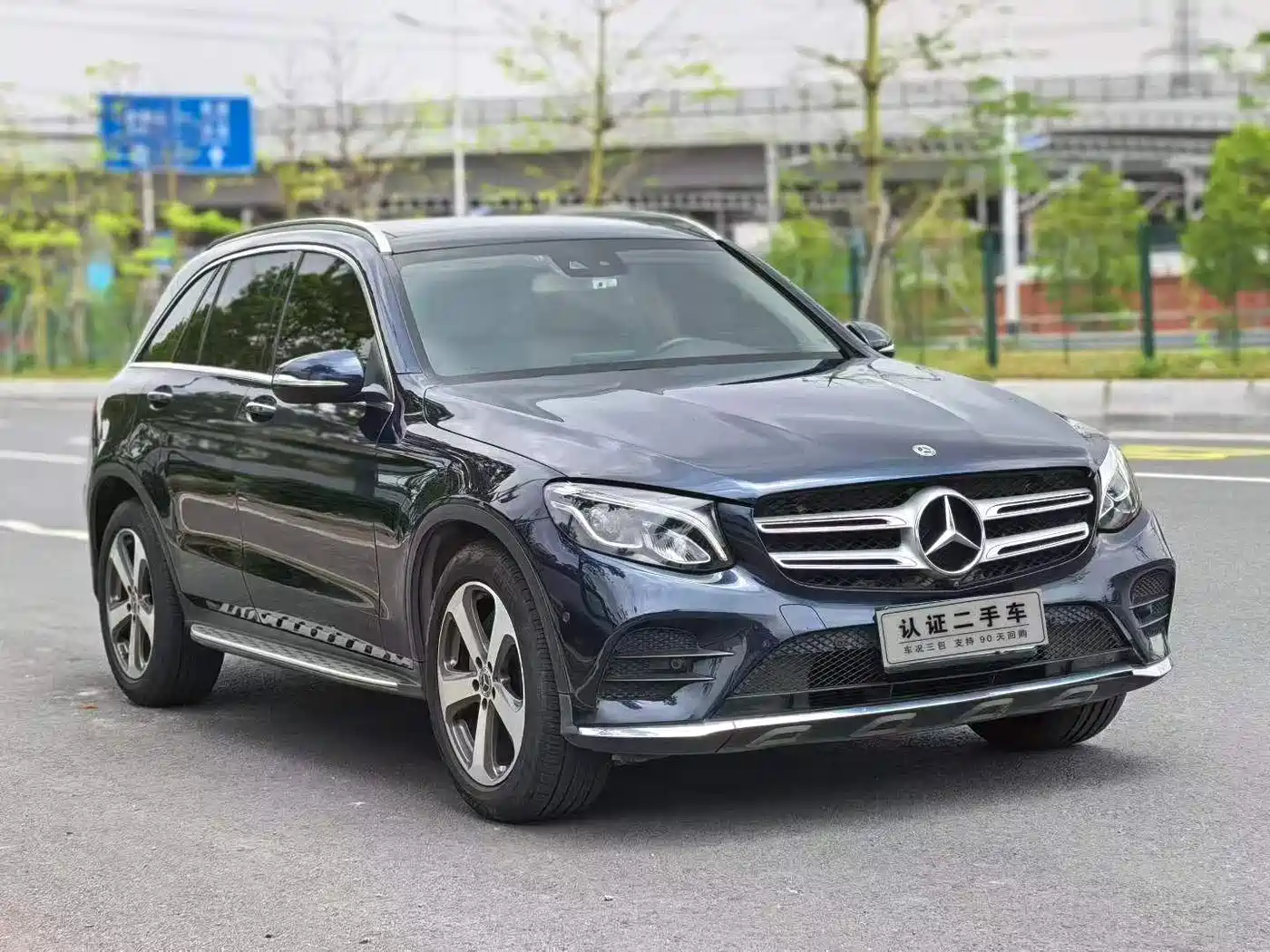 Mercedes-Benz GLC 2017 GLC 260 4MATIC Luxury фото 3