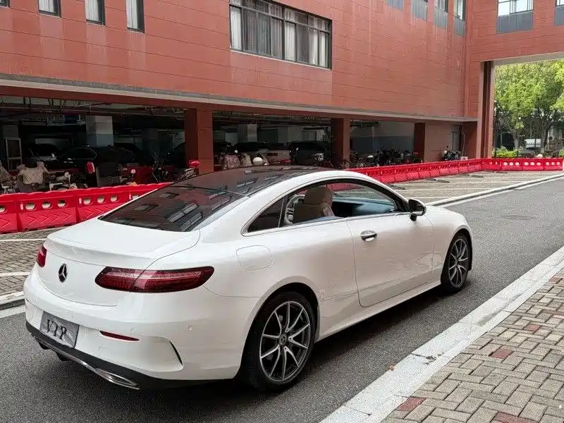 Mercedes-Benz E-Class (Import) 2020 E 260 Coupe фото 20